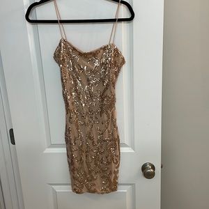 mesh with tan/champagne under cover